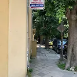 Guest Donovi *